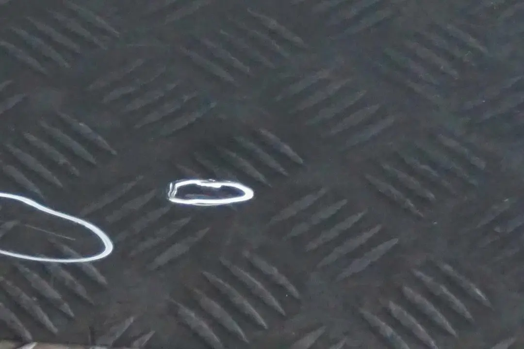 Puerta Trasera Izquierda Titangrau Titan Grey Metallic - A36 para BMW E65 con número de pieza 7202083 BMW E65 Puerta Trasera Izquierda Titangrau Titan Grey Metallic - A36 - SKU 7202083-TGR - Número de pieza 7202083