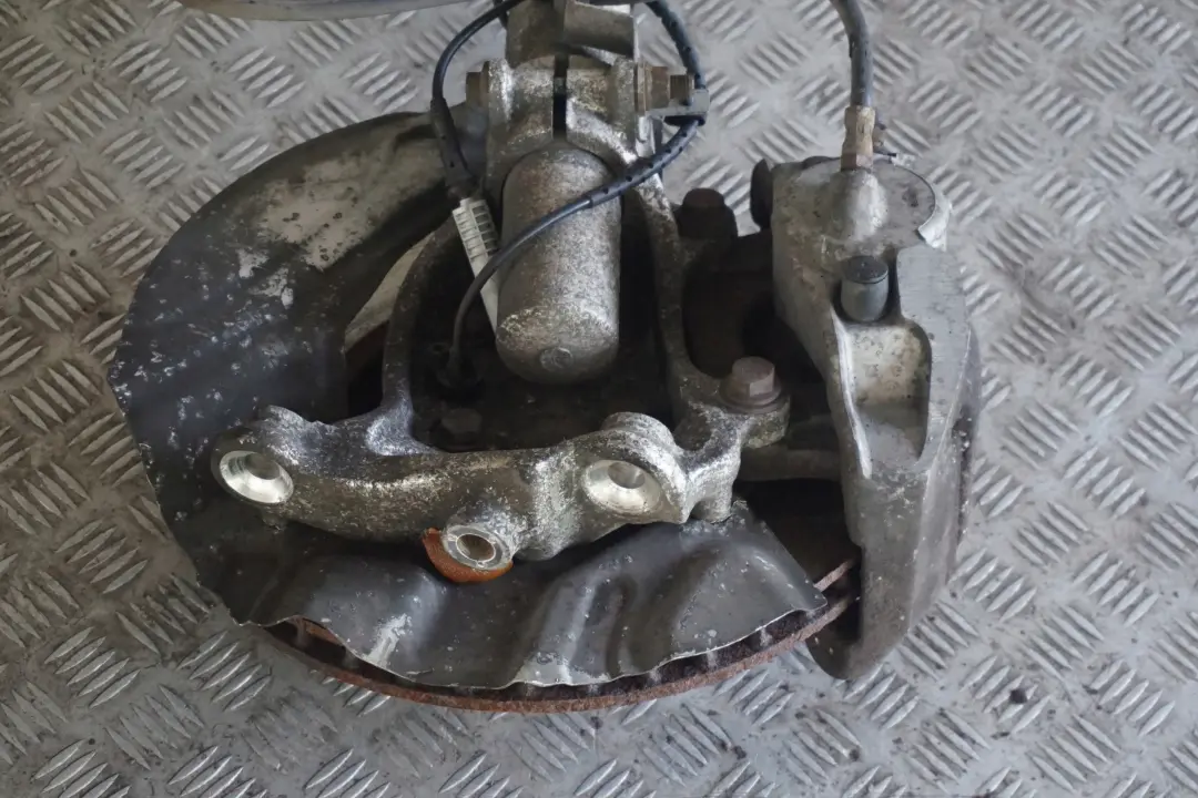 N62 333HP Amortyzator zwrotnica prawa do BMW E65 745i o numerze 6786534 BMW E65 745i N62 333HP Amortyzator zwrotnica prawa - SKU 6786534 - Numer Części 6786534