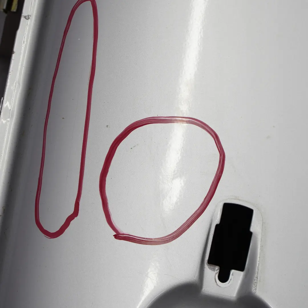 Mercedes-Benz E-Class S210 W210 Estate Door Rear Right O/S Brilliant Silver 744 to with Part number A2107302605 Mercedes-Benz E-Class S210 W210 Estate Door Rear Right O/S Brilliant Silver 744 - SKU A2107302605-BRS - Part number A2107302605