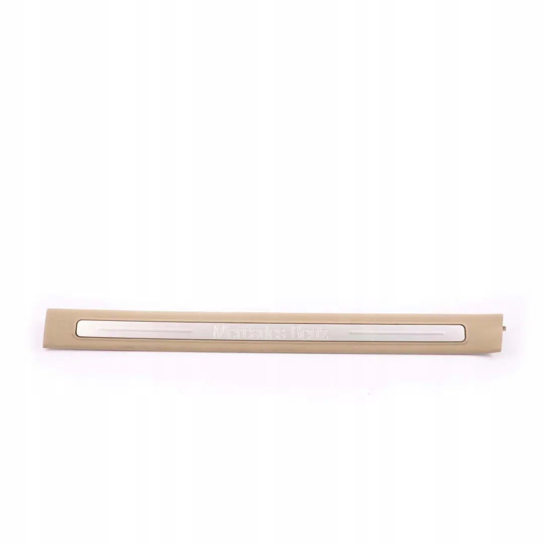 Mercedes-Benz Clase A W169 Embellecedor Entrada Puerta Delantera Izquierda Beige para con número de pieza A1696801174 Mercedes-Benz Clase A W169 Embellecedor Entrada Puerta Delantera Izquierda Beige - SKU A1696801174 - Número de pieza A1696801174