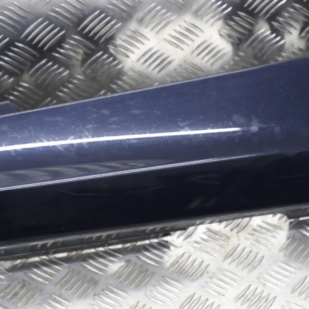Sill strip side skirt left Monacoblau Azul A35 para BMW E81 E82 E88 con número de pieza 51770036143 BMW E81 E82 E88 Sill strip side skirt left Monacoblau Azul A35 - SKU 0036143-MB - Número de pieza 51770036143