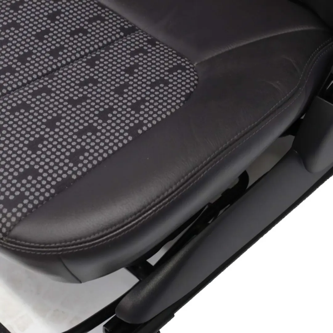  Mercedes-Benz W168 Cloth / Leather Front Right O/S Seat Slate Grey Magnum Dali - SKU A1689140116-2 - Part number A1689140116