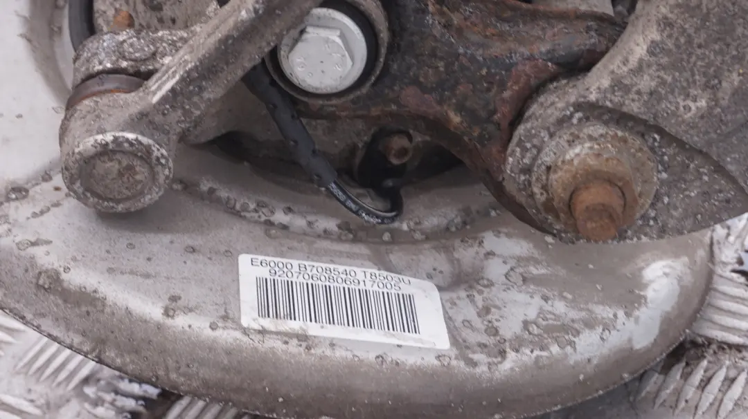 N53 Support de Roue Arriere Droite Bremssattelscheibe pour BMW 5 E60 LCI 525i à propos du numéro de pièce 6770906 BMW 5 E60 LCI 525i N53 Support de Roue Arriere Droite Bremssattelscheibe - SKU 6770906-1 - Numéro de pièce 6770906