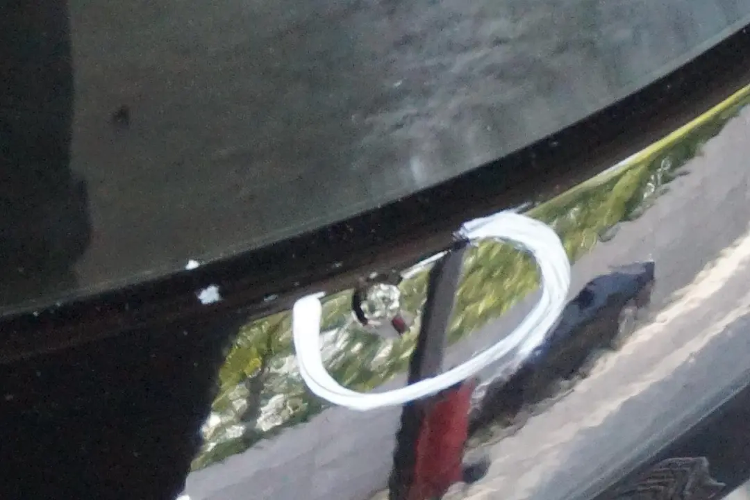 Klapa bagażnika schwarz II do BMW F20 F21 o numerze 7305470 BMW F20 F21 Klapa bagażnika schwarz II - SKU 7305470-SCH1 - Numer Części 7305470