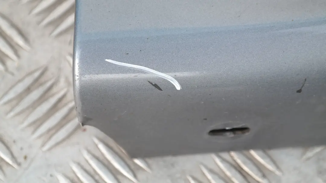 BMW 9 E87 Listello Portiera Verniciato Dx Quarzo-Blu Metallizzato A18 - SKU 0032948-QB9 - Numero di parte 51770032948