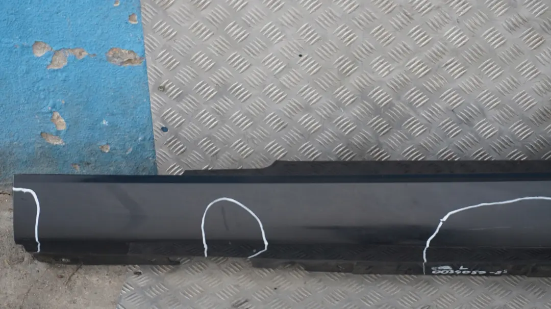 Schwellerleiste Lackiert Links Schwarz Black Sapphire Met. 475 für BMW 3 er E92 E93 mit Teilenummer 0034059 BMW 3 er E92 E93 Schwellerleiste Lackiert Links Schwarz Black Sapphire Met. 475 - SKU 0034059-BS - Teilenummer 0034059