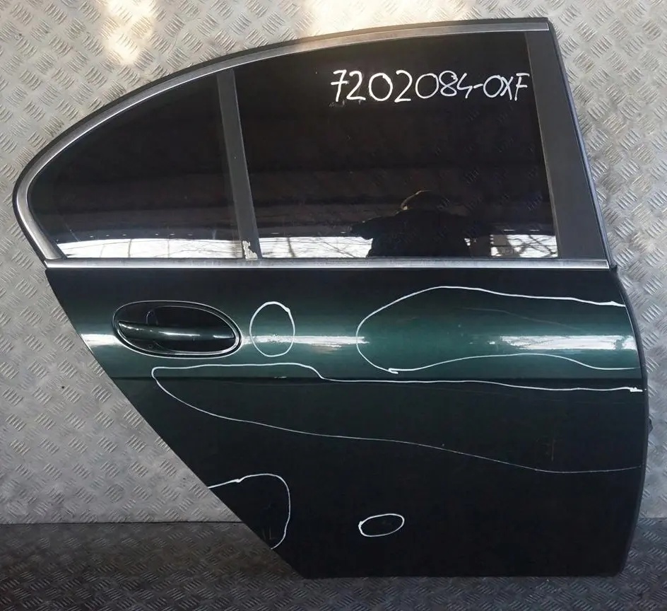 Passeggero Portiera Posteriore Destra Verde Oxford Metallico - 430 per BMW E65 con numero di parte 7202084 BMW E65 Passeggero Portiera Posteriore Destra Verde Oxford Metallico - 430 - SKU 7202084-OXF - Numero di parte 7202084