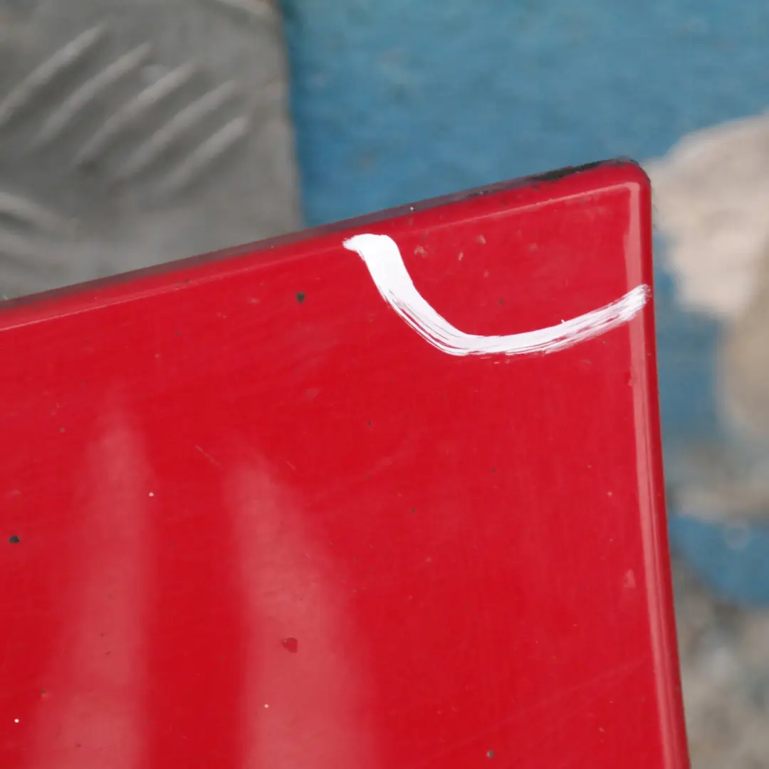 Schwellerleiste Blende Schweller rechts Japanrot Japan Rot 438 für BMW 1 er E87 mit Teilenummer 51770032948 BMW 1 er E87 Schwellerleiste Blende Schweller rechts Japanrot Japan Rot 438 - SKU 0032948-JR3 - Teilenummer 51770032948