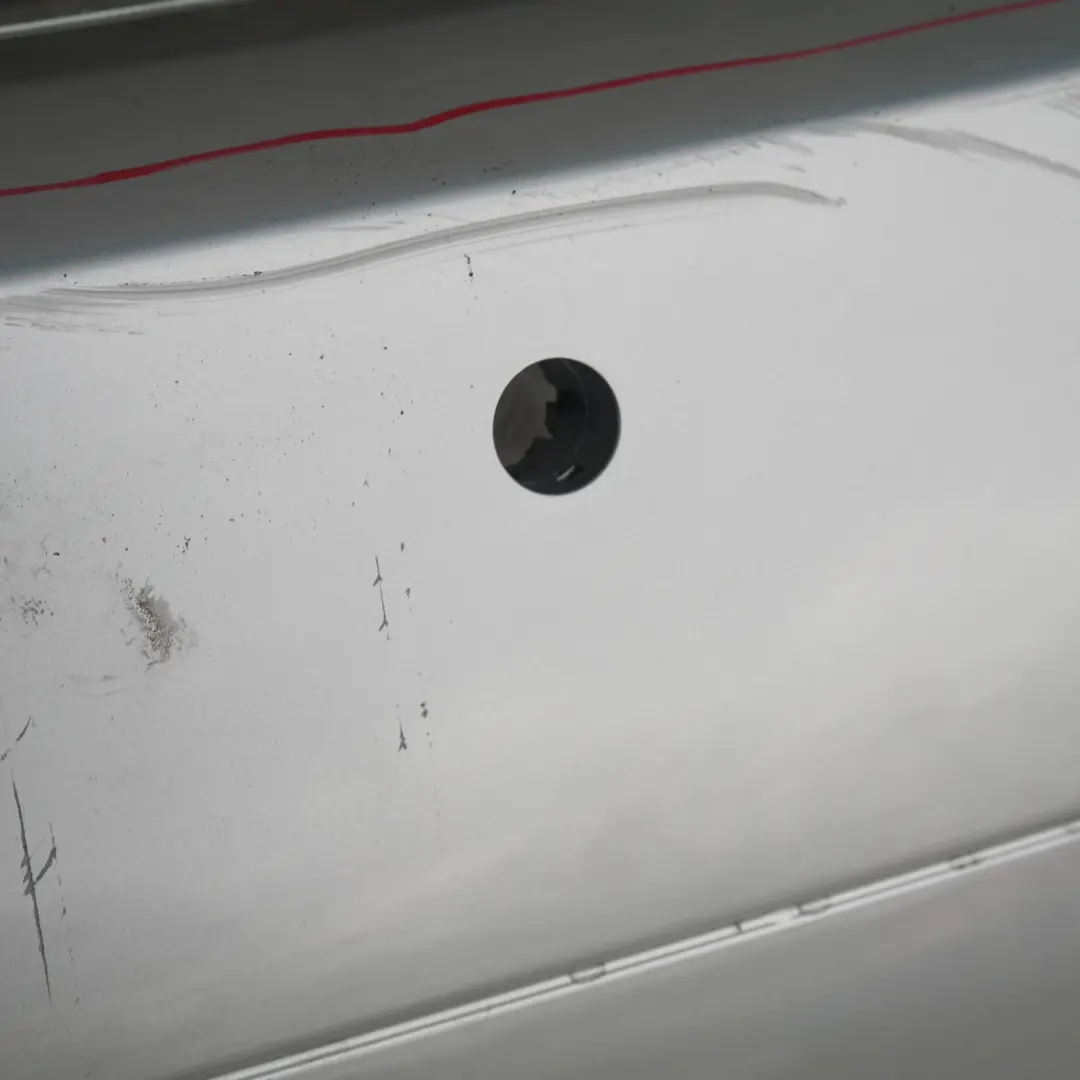 Zderzak tylny tył pdc titansilber 354 do BMW E60 o numerze 149318 BMW E60 Zderzak tylny tył pdc titansilber 354 - SKU 0149318-TS2 - Numer Części 149318