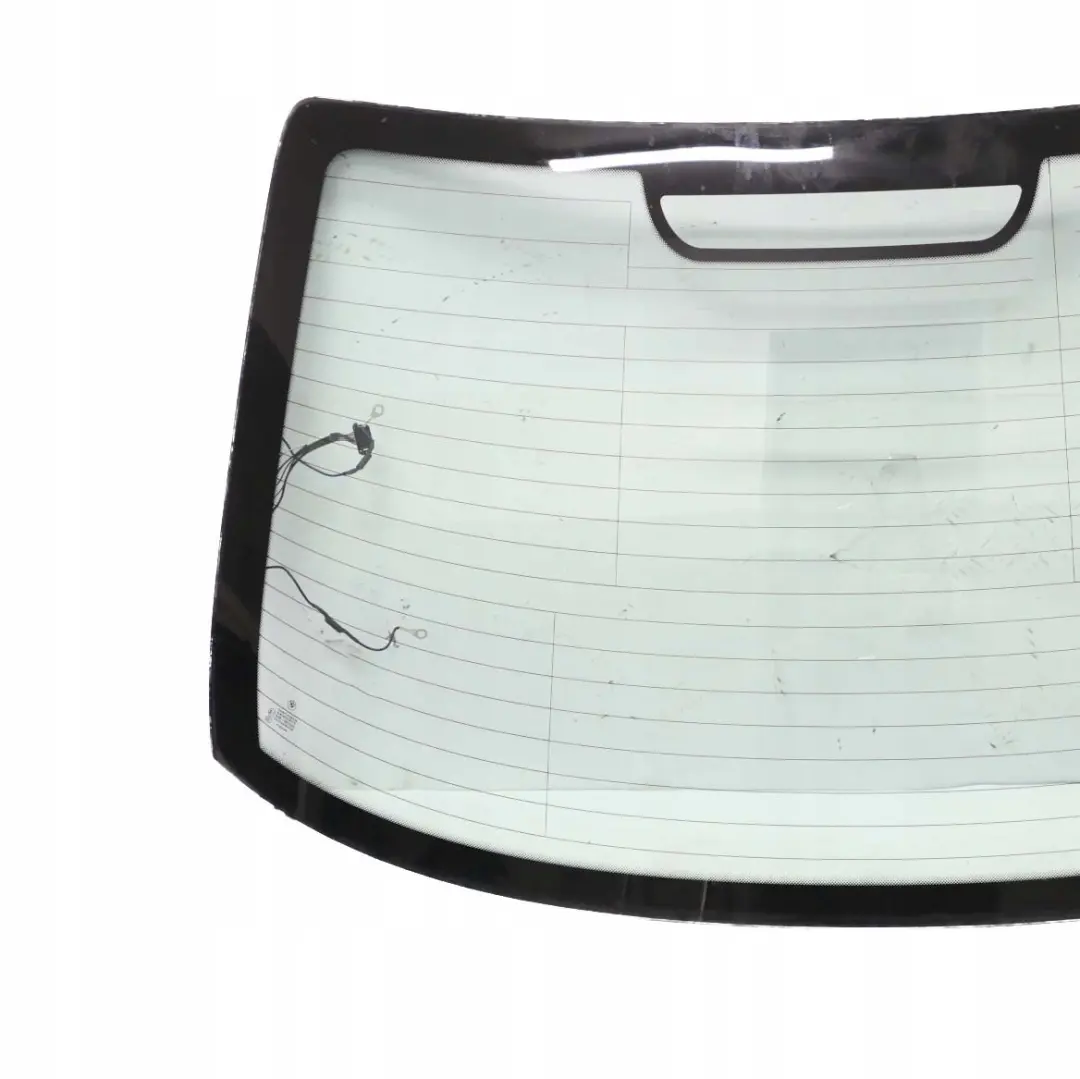 Szyba tylna tył AS2 do BMW E46 Sedan o numerze 7001460 BMW E46 Sedan Szyba tylna tył AS2 - SKU 7001460 - Numer Części 7001460