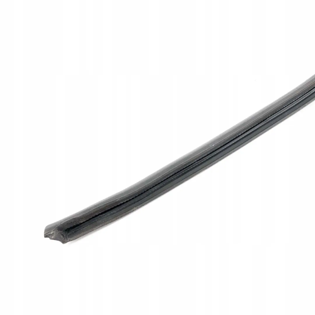 BMW 3 Series E36 Saloon Touring Centre Right O/S Rubber Seal Between Door Outer - SKU 1960668 - Part number 1960668