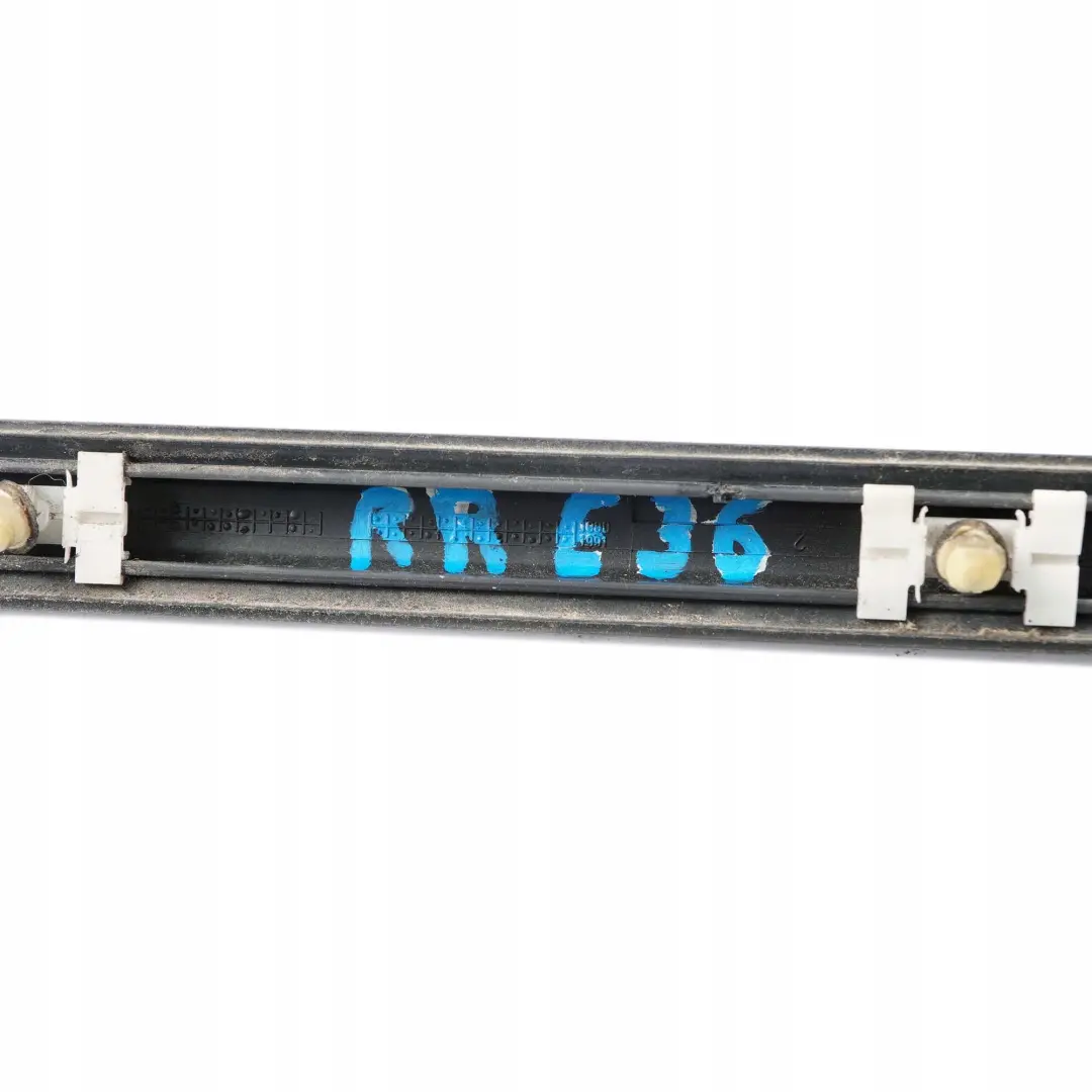 BMW E36 Saloon Touring Rear Left Door Outer Trim Strip Moulding Cover - SKU 1960733 - Número de pieza 1960733