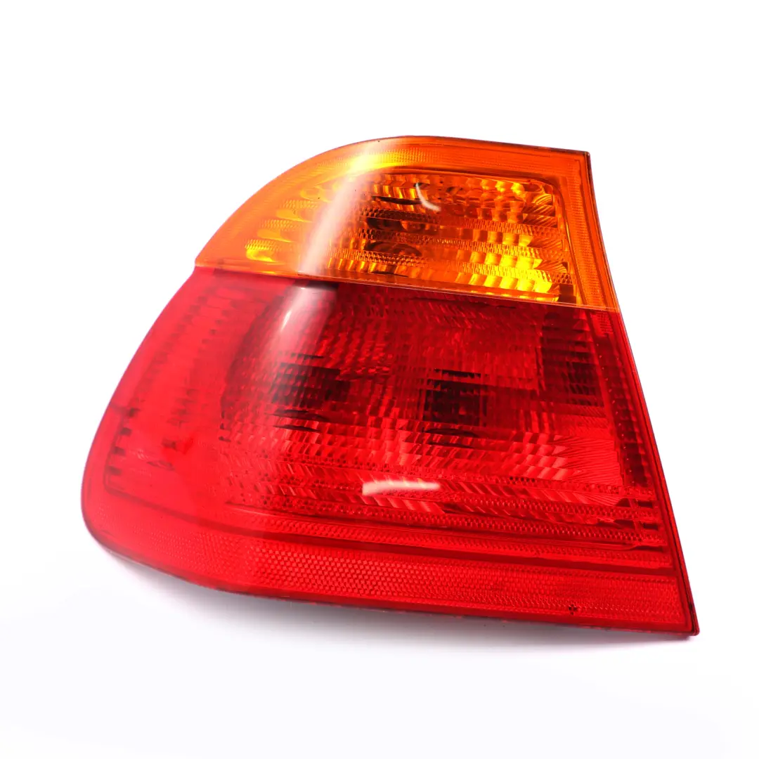 Berline Feu Arriere Panneau Laterale a Gauche Blanc pour BMW E46 à propos du numéro de pièce 8364921 BMW E46 Berline Feu Arriere Panneau Laterale a Gauche Blanc - SKU 8364921 - Numéro de pièce 8364921