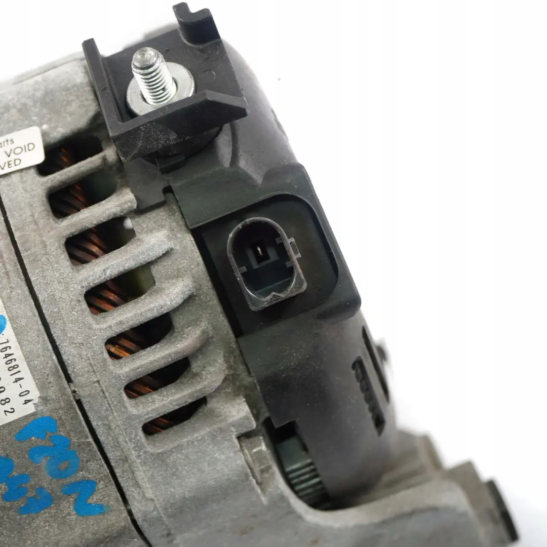 Alternator Generator Denso 210A für BMW 1 3 5 er F10 F20 LCI F30 Diesel mit Teilenummer 7646814 BMW 1 3 5 er F10 F20 LCI F30 Diesel Alternator Generator Denso 210A - SKU 7646814 - Teilenummer 7646814
