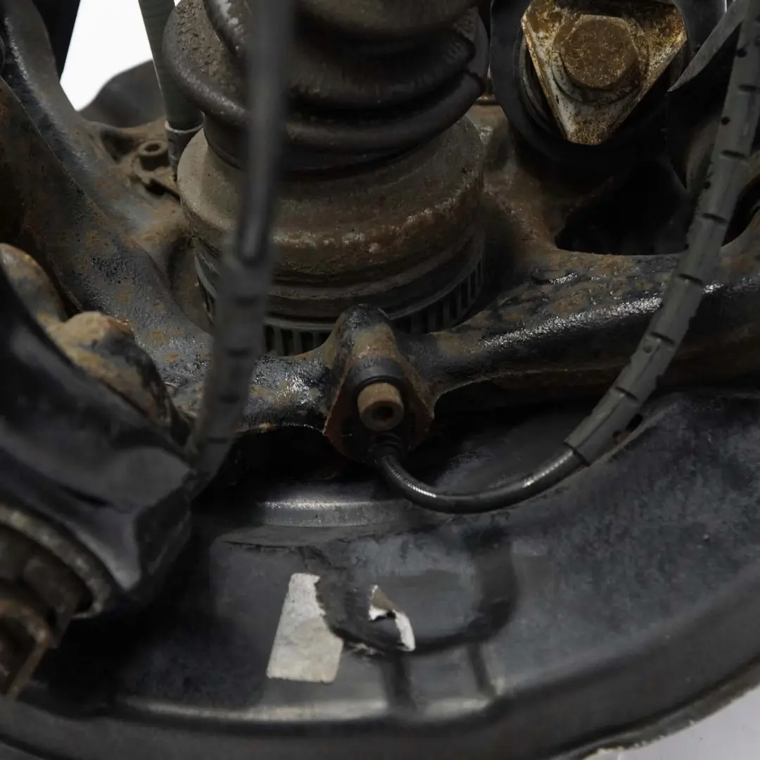 BMW E81 116i 2.0 N43 Zawieszenie zwrotnica prawa - SKU 6774810-28 - Numer Części 6774810