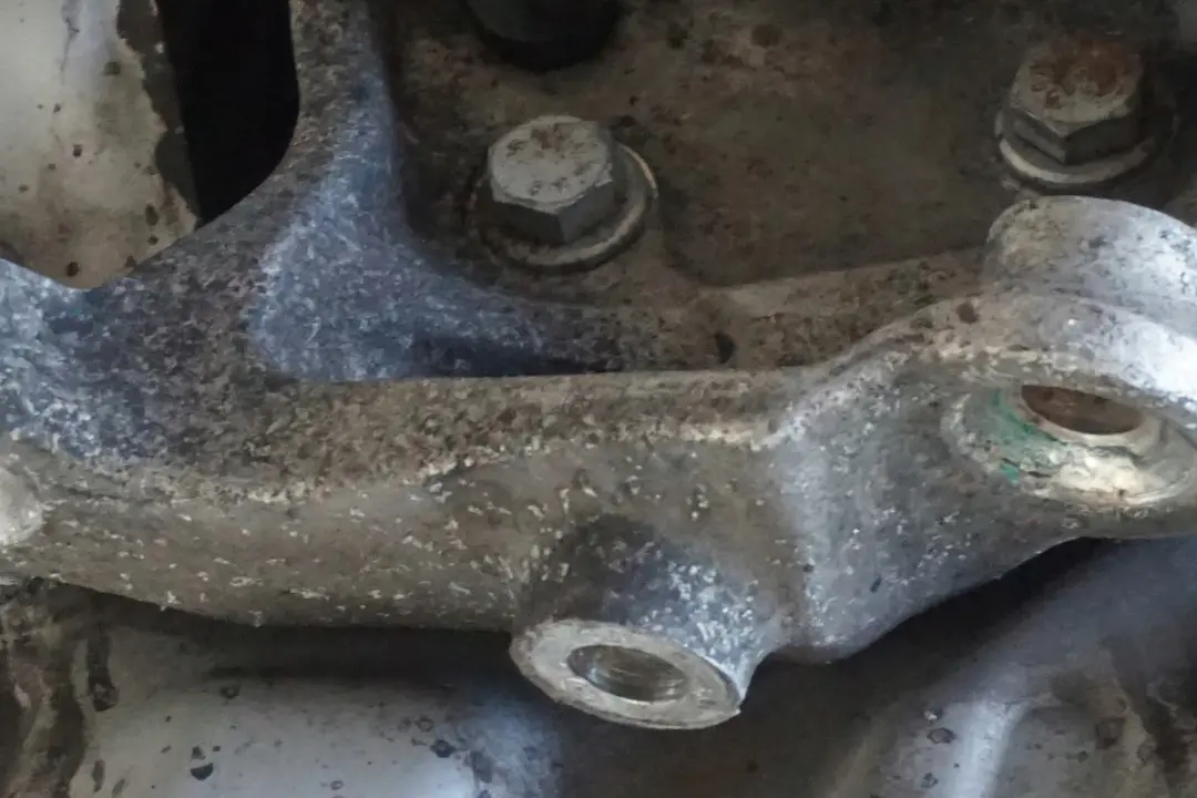 M57N2 231HP Stoßdämpfer Federbein Vorn Rechts Schwenklager für BMW 7 er E66 730Ld mit Teilenummer 6786532 BMW 7 er E66 730Ld M57N2 231HP Stoßdämpfer Federbein Vorn Rechts Schwenklager - SKU 6786532 - Teilenummer 6786532