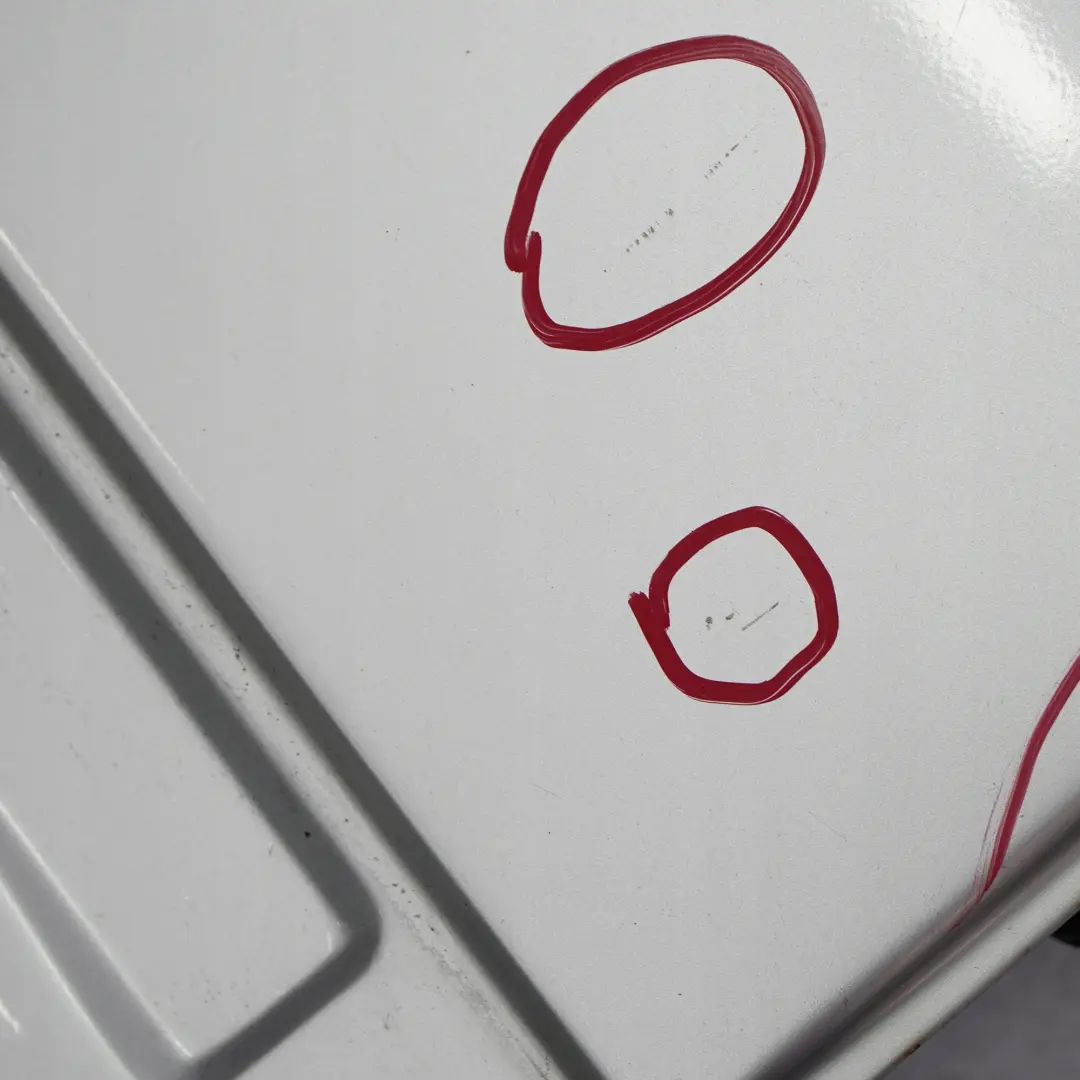 Mercedes-Benz S210 W210 Break Modele T Porte Arriere Droite Argent Brillant pour à propos du numéro de pièce A2107302605 Mercedes-Benz S210 W210 Break Modele T Porte Arriere Droite Argent Brillant - SKU A2107302605-BRS - Numéro de pièce A2107302605