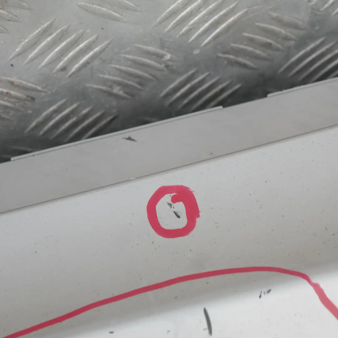 Bas de Porte Couverture Seuil Droite Argent Titane Sliber pour BMW E87 LCI à propos du numéro de pièce 51770036144 BMW E87 LCI Bas de Porte Couverture Seuil Droite Argent Titane Sliber - SKU 0036144-TS10 - Numéro de pièce 51770036144