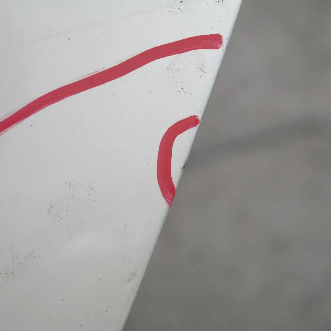 Fahrerseite Tür hinten links Titansilber Titan Silber Metallic für BMW X5 er 4 E53 mit Teilenummer 8256827 BMW X5 er 4 E53 Fahrerseite Tür hinten links Titansilber Titan Silber Metallic - SKU 8256827-TS4 - Teilenummer 8256827