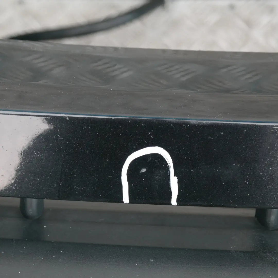 Zderzak przedni przód schwarz II 668 do BMW E53 X5 o numerze 10150 BMW E53 X5 Zderzak przedni przód schwarz II 668 - SKU 0010150-SCH - Numer Części 10150