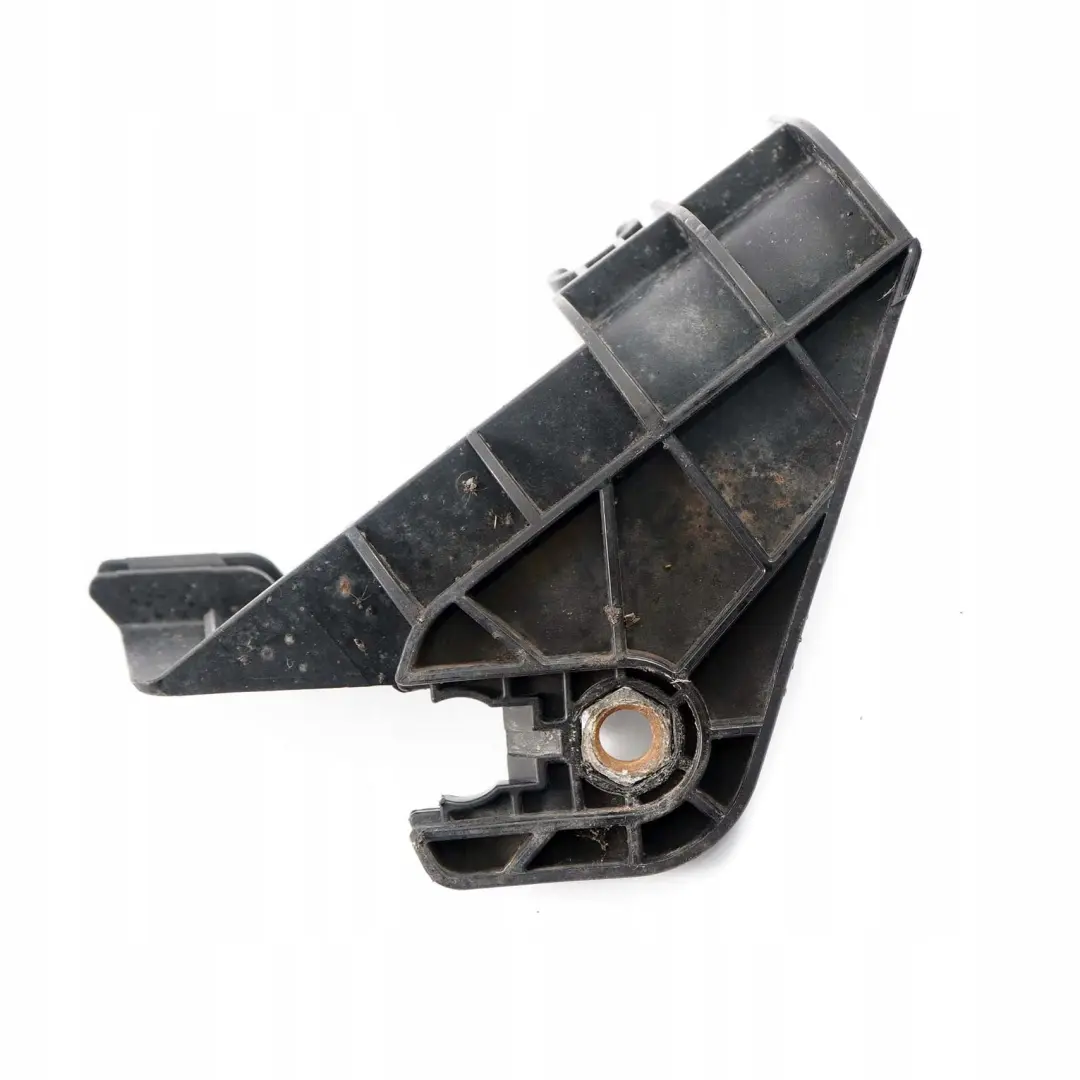 Mercedes-Benz W204 Moyeu de Roue Droite Capteur ABS Support  - SKU A2045461243 - Numéro de pièce A2043502706