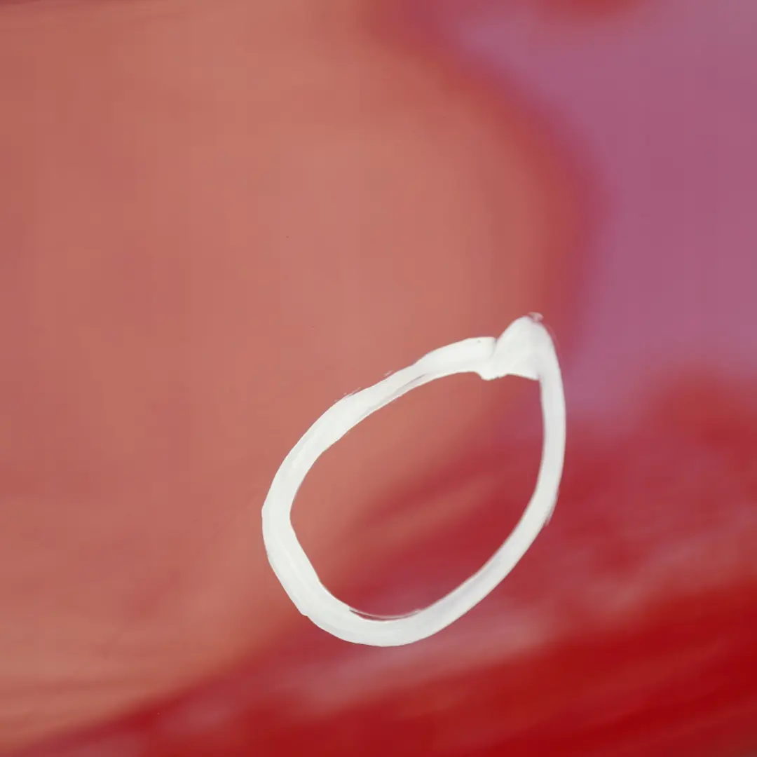 Porta anteriore sinistra Karmesinrot Rosso - A61 per BMW E87 con numero di parte 7191011 BMW E87 Porta anteriore sinistra Karmesinrot Rosso - A61 - SKU 7191011-KAR1 - Numero di parte 7191011