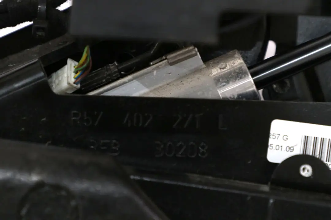 Dach ramiona zawiasy rama do MINI COOPER R57 CABRIO o numerze 2758074 MINI COOPER R57 CABRIO Dach ramiona zawiasy rama - SKU 2758074-1 - Numer Części 2758074