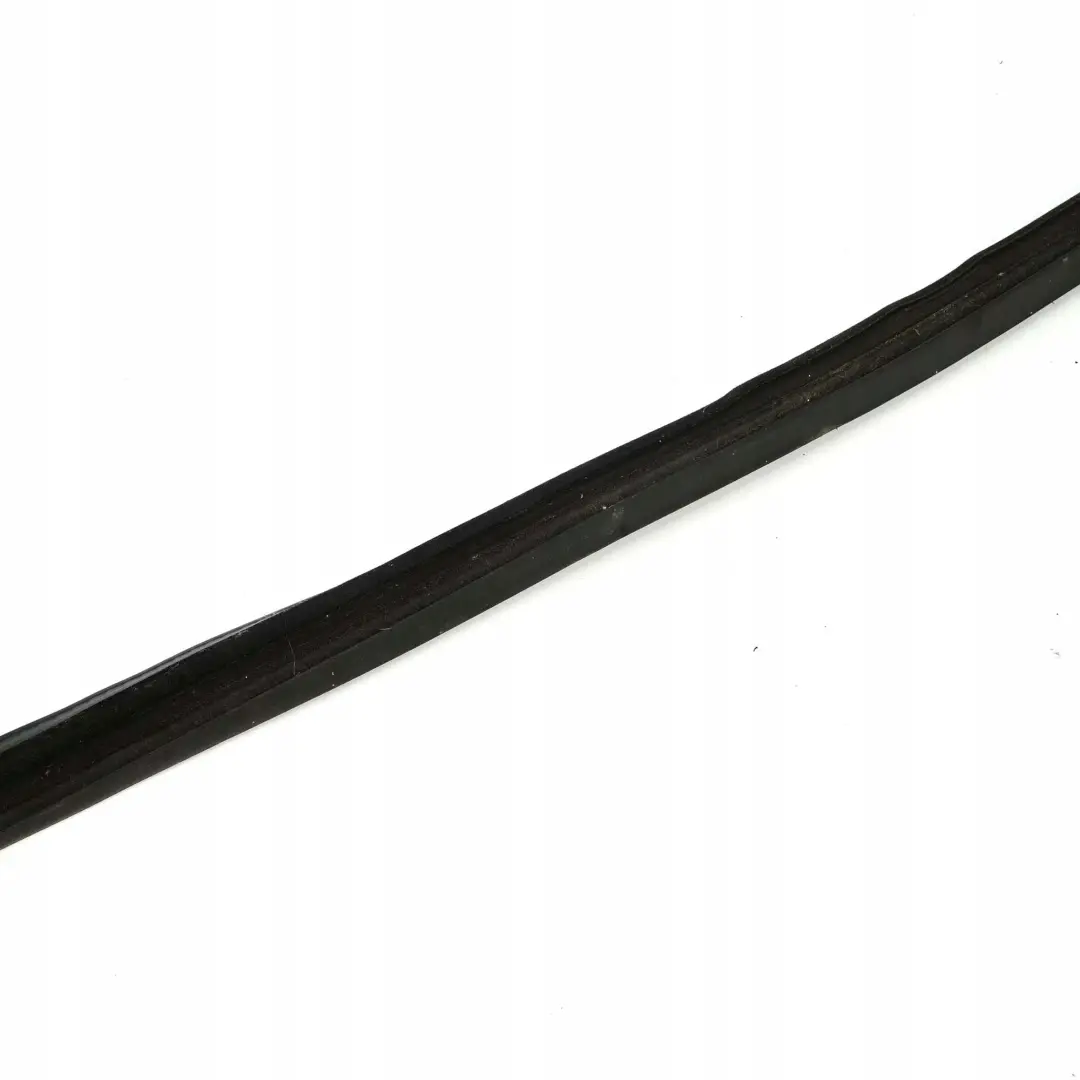 Junta De estanqueidad Marco del techo Izquierda para BMW E36 Berlina con número de pieza 8174757 BMW E36 Berlina Junta De estanqueidad Marco del techo Izquierda - SKU 8174757 - Número de pieza 8174757