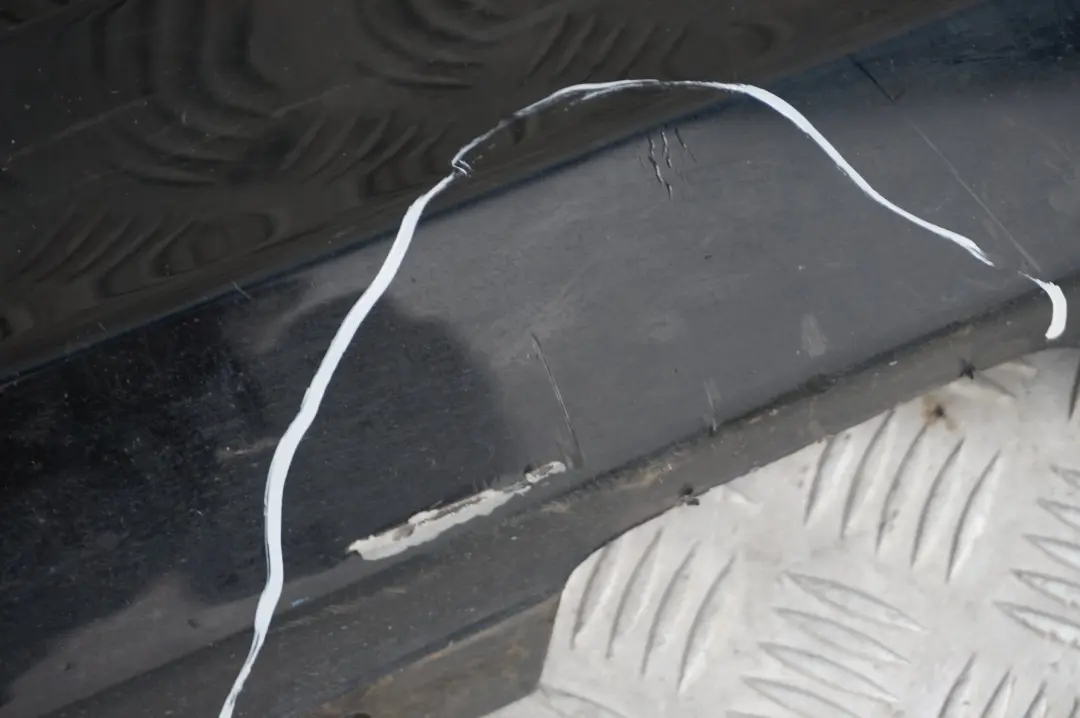 Nakładka listwa próg prawy schwarz II do BMW E87 LCI o numerze 36144 BMW E87 LCI Nakładka listwa próg prawy schwarz II - SKU 0036144-SCH11 - Numer Części 36144