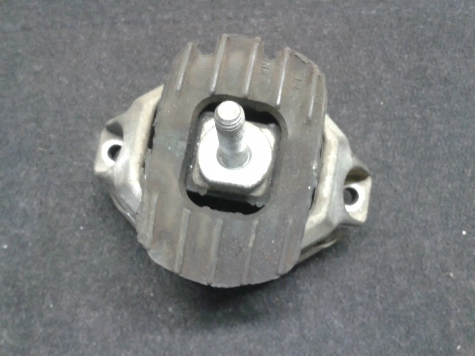 BMW E60 E61 E63 E64 Destra Cuscinetti Motore 6762608 22116762608