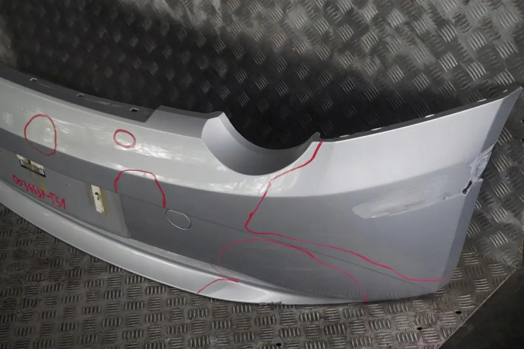 Bumper Trim Panel Titansilber Silver - 354 to BMW Z4 Series E85 Convertible Rear with Part number 0034437 BMW Z4 Series E85 Convertible Rear Bumper Trim Panel Titansilber Silver - 354 - SKU 0031136-TS1 - Part number 0034437