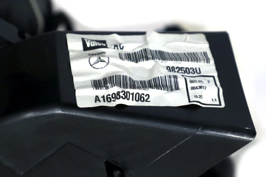 Class W169 Air Conditioning Heater Matrix Unit Housing Box Petrol to Mercedes A with Part number A1698301460 Mercedes A Class W169 Air Conditioning Heater Matrix Unit Housing Box Petrol - SKU A1698301460 - Part number A1698301460