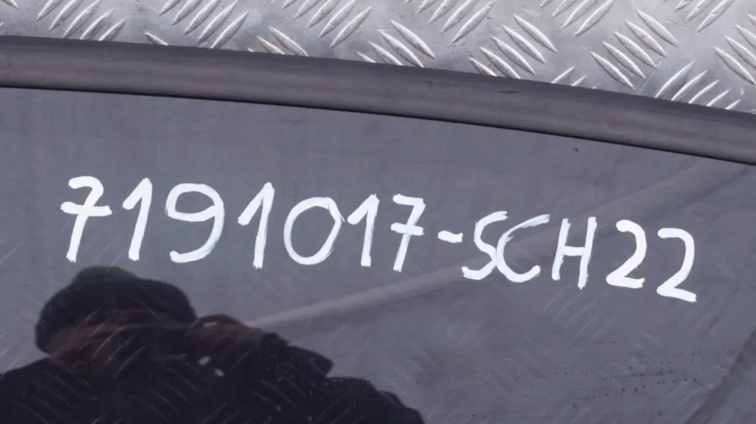 BMW E87 drzwi lewe tylne lewy tył schwarz II 668 - SKU 7191017-SCH22 - Numer Części 7191017