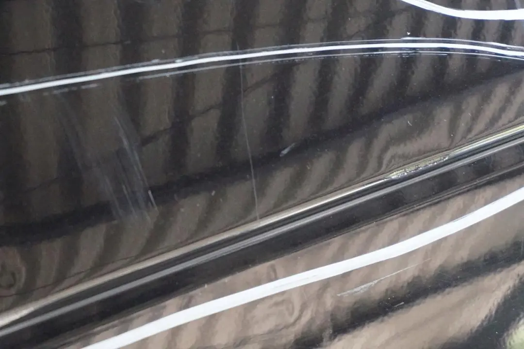 BMW E60 LCI Zderzak tylny tył schwarz - SKU 0422349-SCH1 - Numer Części 0422349