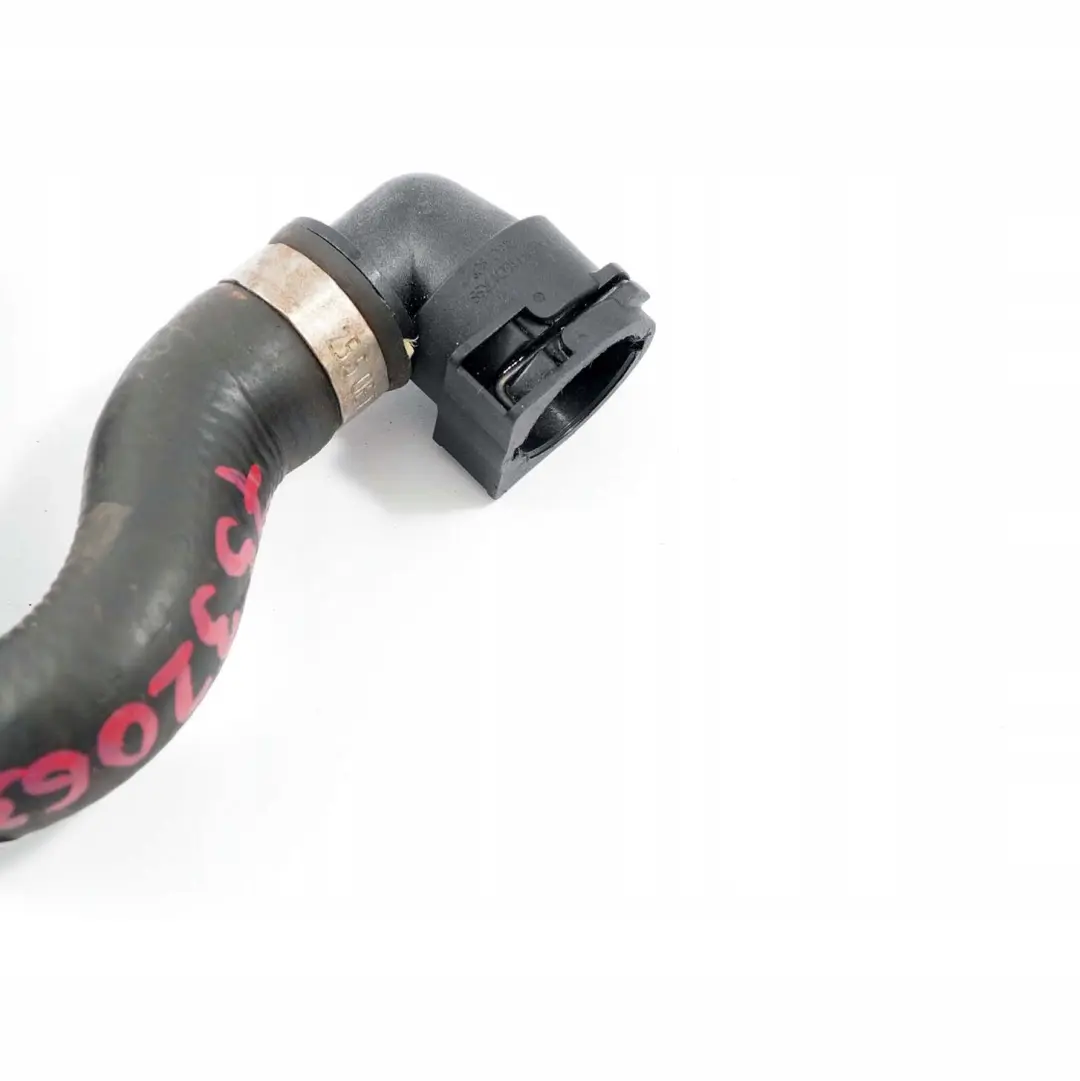 Tuyau Heizungsr?cklaufrohr echangeur Huile de Transmission BMW 1 R E81 E87 - SKU 7532063 - Numéro de pièce 7532063