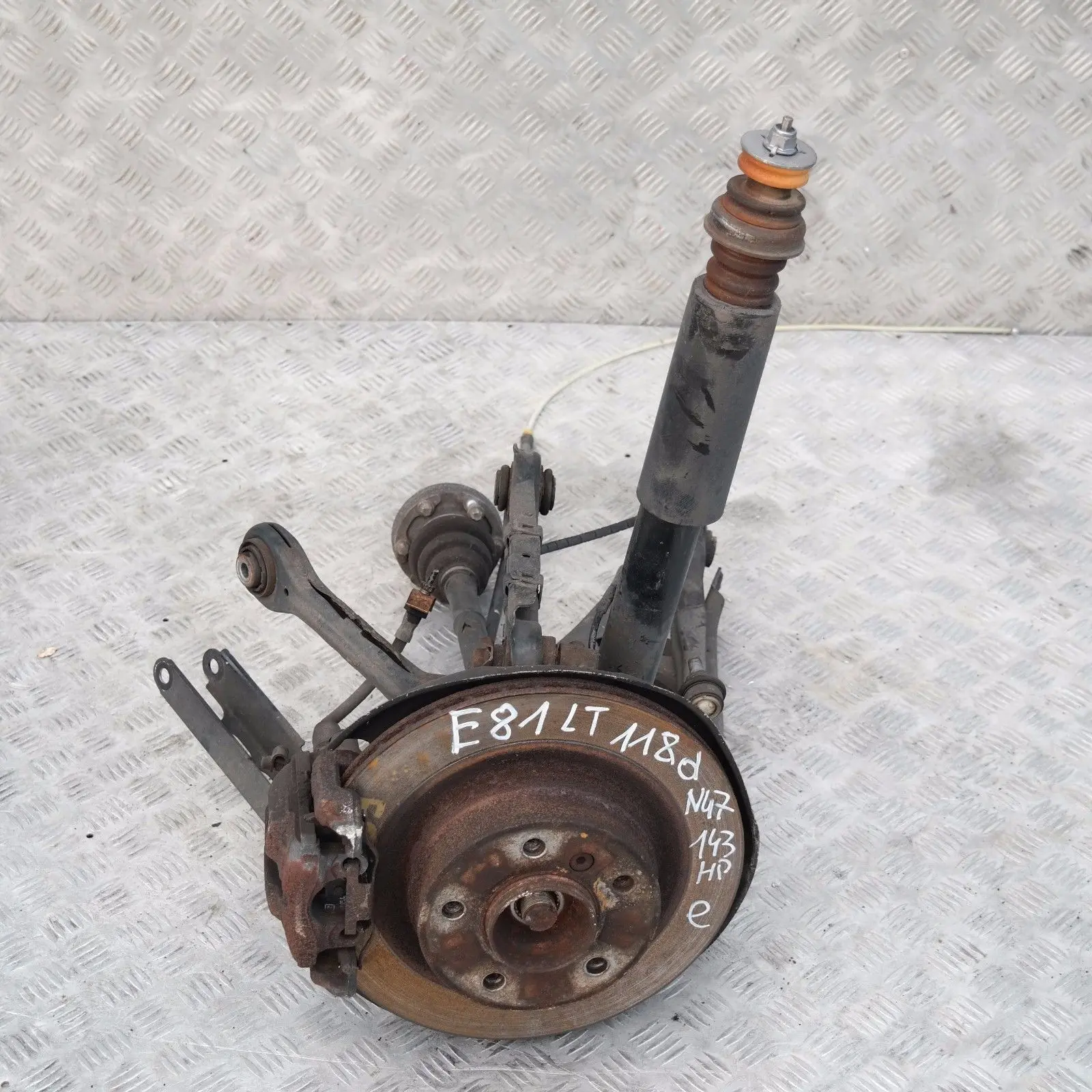 BMW 1 Series E81 118d N47 Rear Left N/S Leg Suspension Axle Brake Disc Calliper