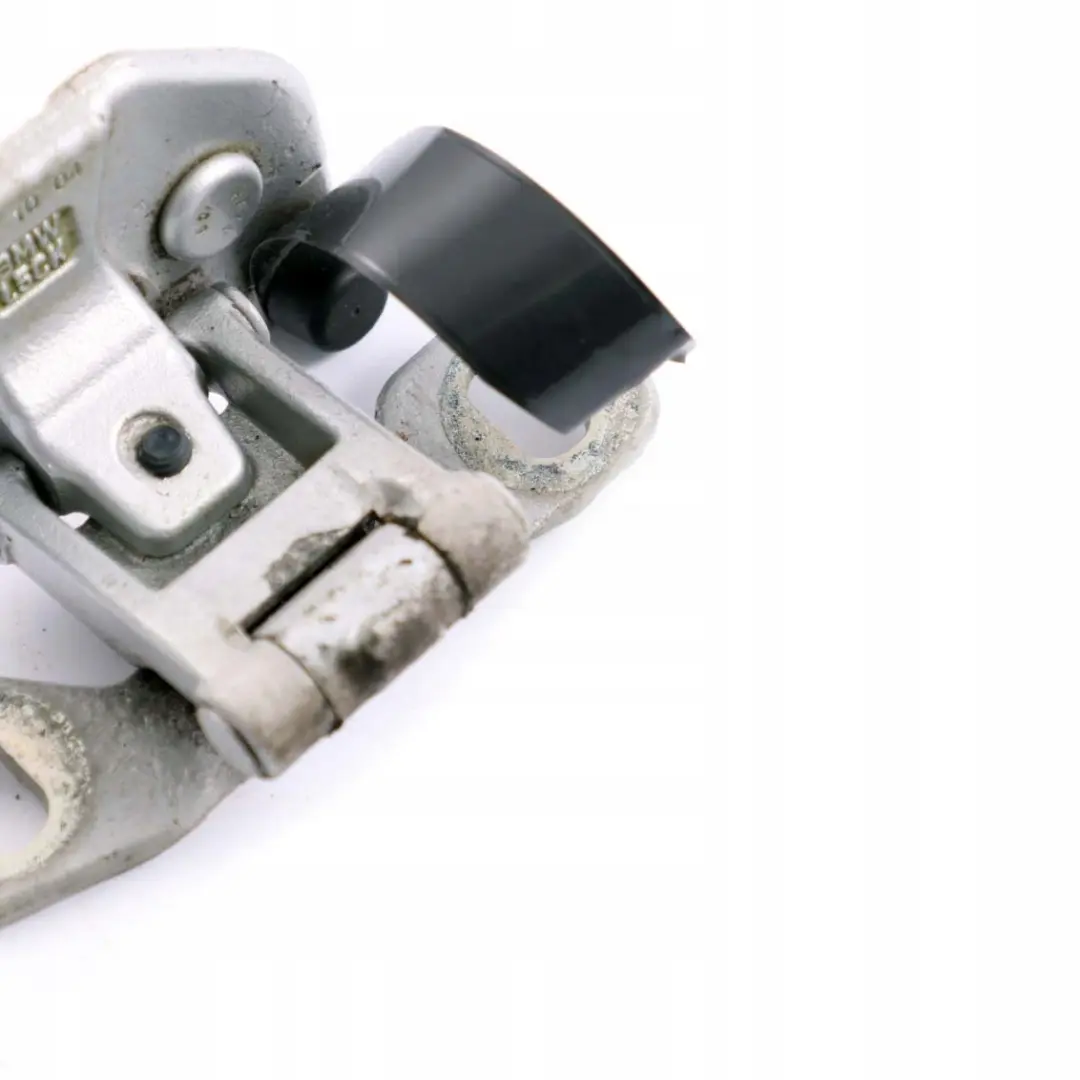 Bisagra Tapa Maletero Izquierdo Porton Trasero Titansilber Plata para BMW E81 E87 LCI con número de pieza 7067219 BMW E81 E87 LCI Bisagra Tapa Maletero Izquierdo Porton Trasero Titansilber Plata - SKU 7067219-TS - Número de pieza 7067219