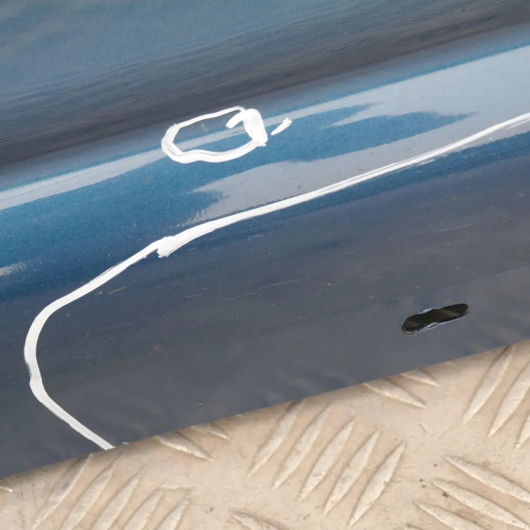 BMW5 E87 Listello Portiera Apertura Gonna Destra Blu Sydney Blu A19 per con numero di parte 32948 BMW5 E87 Listello Portiera Apertura Gonna Destra Blu Sydney Blu A19 - SKU 0032948-SYD15 - Numero di parte 32948