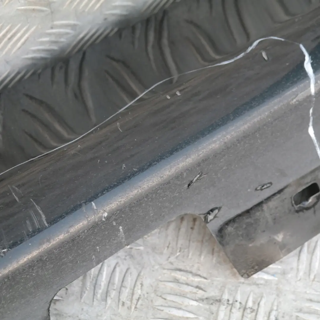 Listello Portiera Apertura Gonna Destra Black Sapphire Metallico per BMW E90 E91 con numero di parte 32950 BMW E90 E91 Listello Portiera Apertura Gonna Destra Black Sapphire Metallico - SKU 0032950-BS8 - Numero di parte 32950