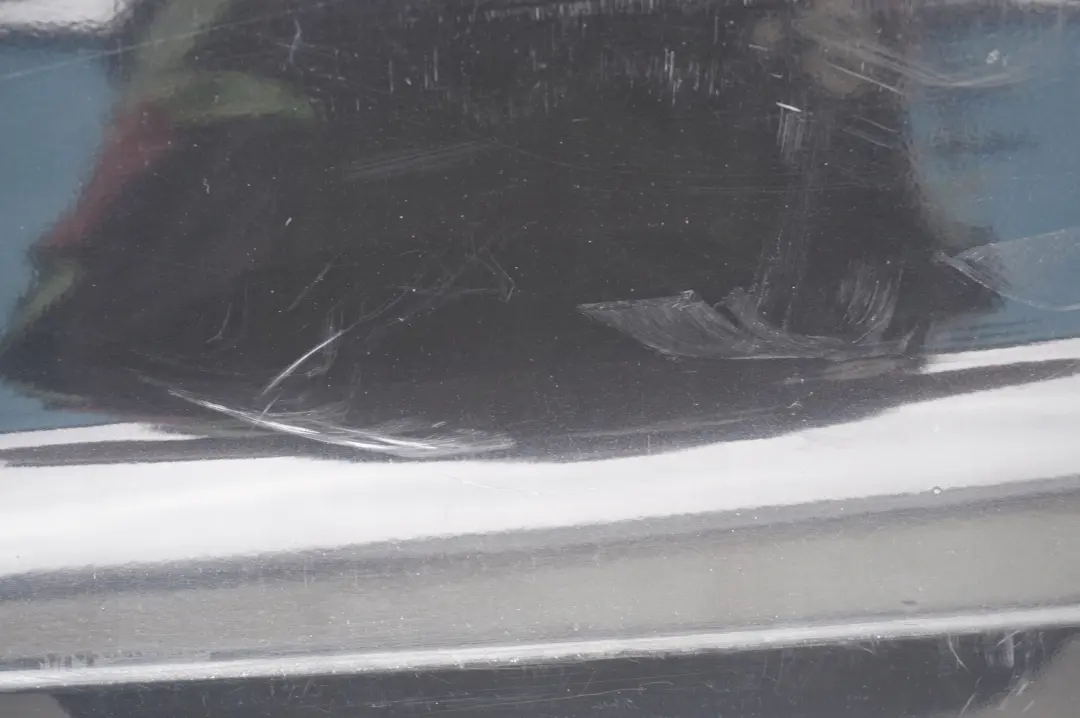 Zderzak tylny tył black saphire 475 do BMW E60 LCI o numerze 0422349 BMW E60 LCI Zderzak tylny tył black saphire 475 - SKU 0422349-BS2 - Numer Części 0422349