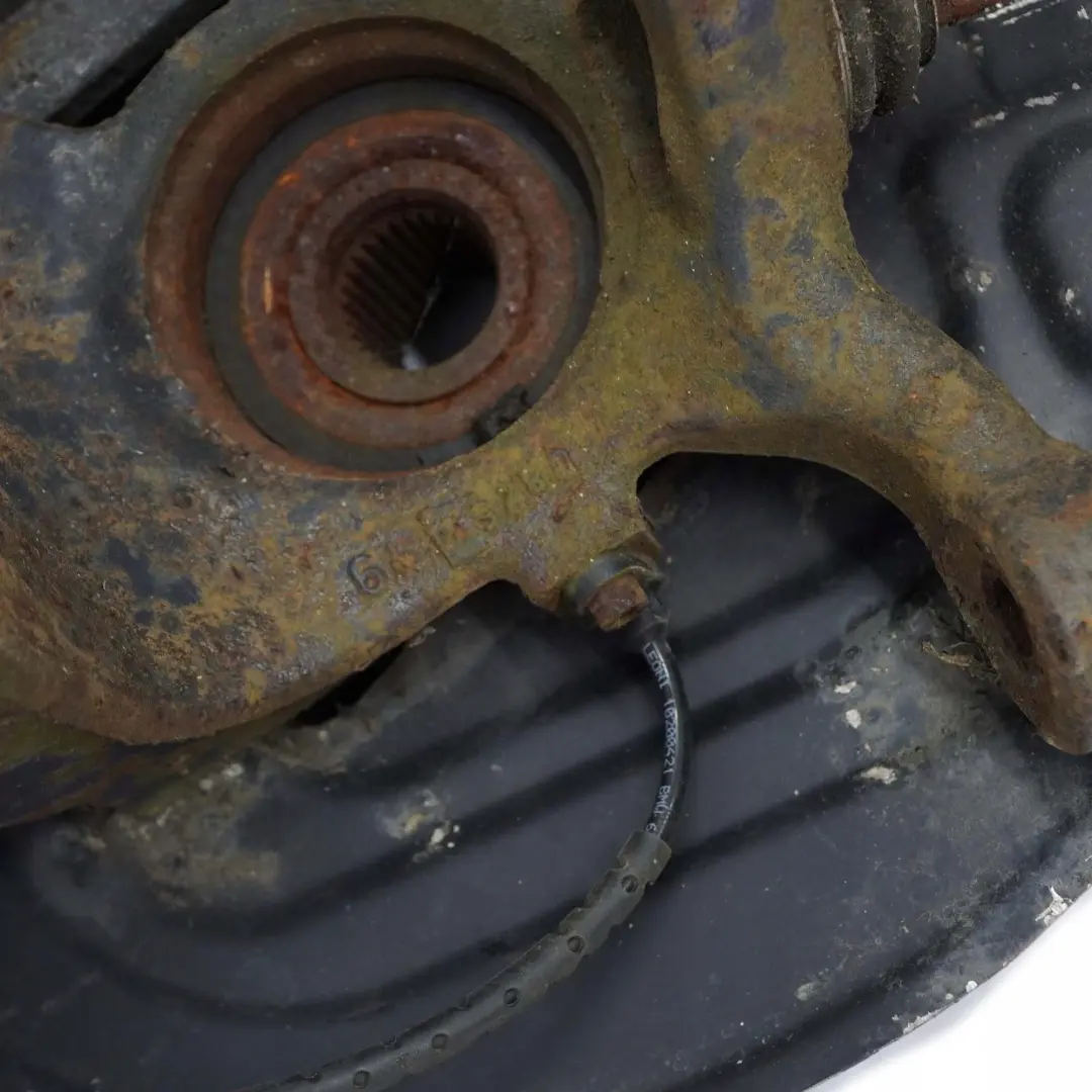BMW E83 X3 2.0i N46 Zwrotnica amortyzator prawy - SKU 3413146 - Numer Części 3413146