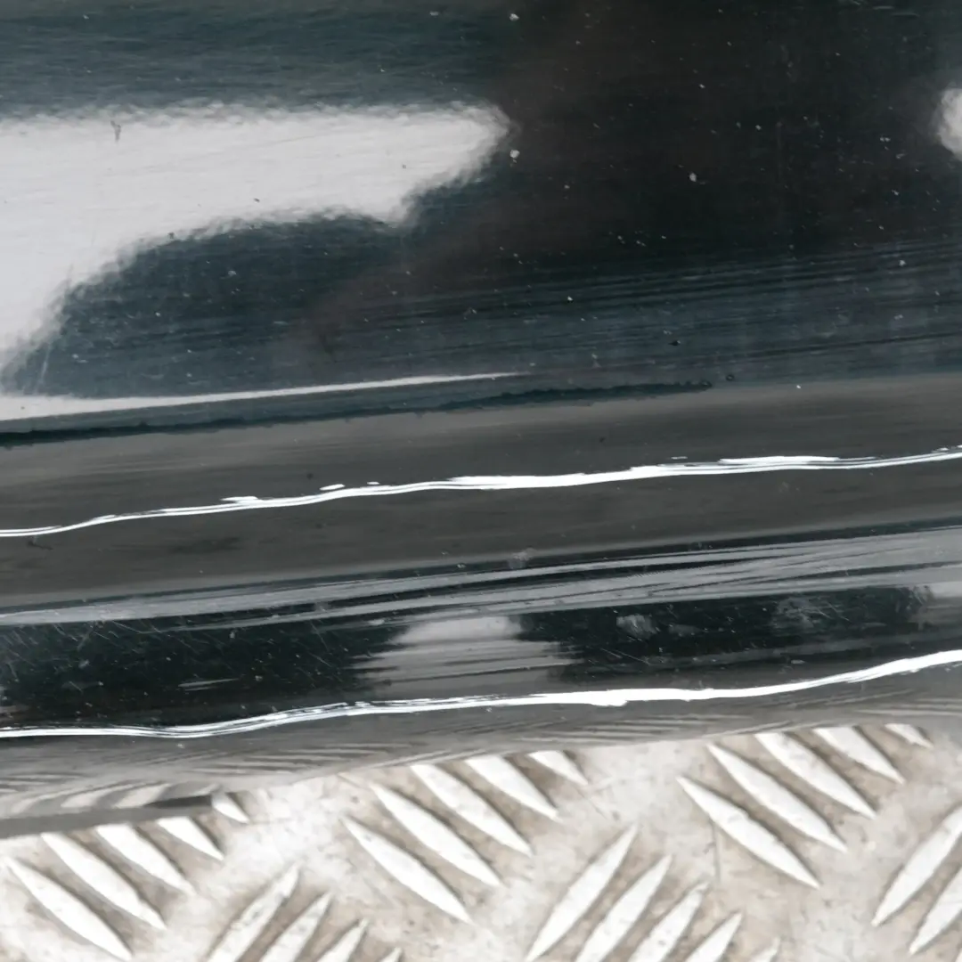 Schwellerleiste lackiert links Schwarz II - 668 für BMW 1 er 15 E87 mit Teilenummer 32949 BMW 1 er 15 E87 Schwellerleiste lackiert links Schwarz II - 668 - SKU 0032949-SCH15 - Teilenummer 32949
