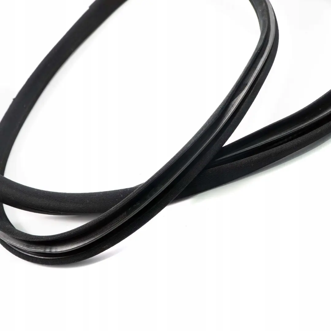 Classe C W204 Guarnizione telaio porta anteriore destra O/S per Mercedes con numero di parte A2046971051 Mercedes Classe C W204 Guarnizione telaio porta anteriore destra O/S - SKU A2046971051 - Numero di parte A2046971051