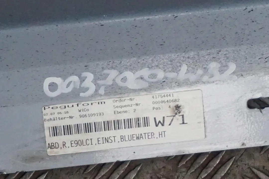 Sill Strip Side Skirt Right O/S Bluewater Blue - 896 to BMW 3 Series E90 E91 LCI 2 with Part number 0037060 BMW 3 Series E90 E91 LCI 2 Sill Strip Side Skirt Right O/S Bluewater Blue - 896 - SKU 0037060-WB2 - Part number 0037060