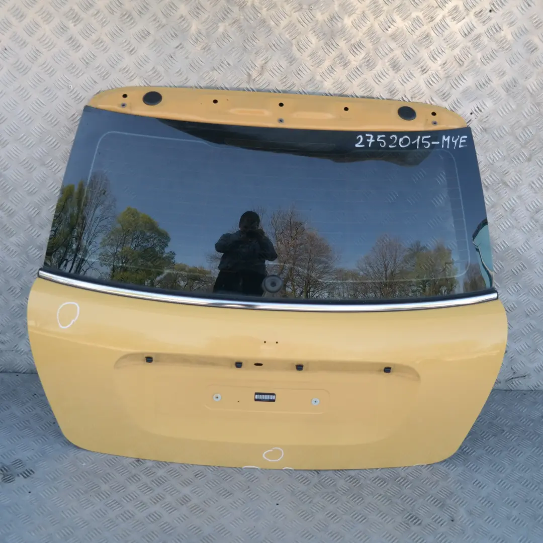 Klapa tylna Mellow Yellow A58 do MINI Cooper R56 o numerze 2752015-MYE MINI Cooper R56 Klapa tylna Mellow Yellow A58 - SKU 2752015-MYE - Numer Części 2752015-MYE