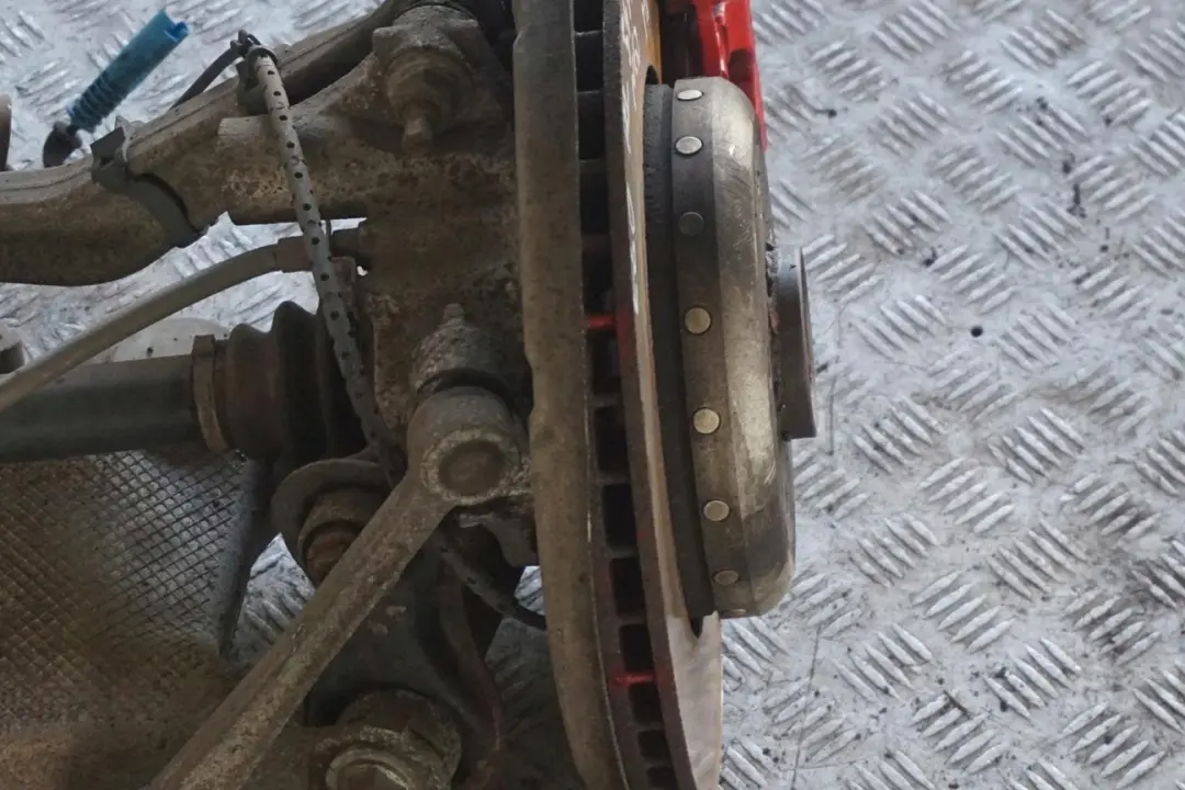 BMW 5 Series E60 545i N62 Rear Left N/S Hub Leg Carrier Brake Disc Caliper - SKU 6770905-9 - Part number 6770905