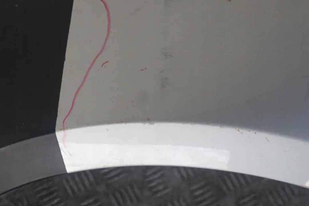 Seitenwand Vorne Links Kotflügel Titansilber Titan Silber - 354 für BMW 6 E63 E64 mit Teilenummer 2155901 BMW 6 E63 E64 Seitenwand Vorne Links Kotflügel Titansilber Titan Silber - 354 - SKU 2155901-TS - Teilenummer 2155901