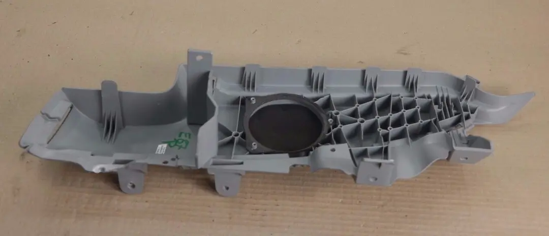 BMW 1 Series E87 E87N Support Rear Window Shelf Right O/S ALASKAGRAU GRAY - SKU 7120790 - Part number 7120790
