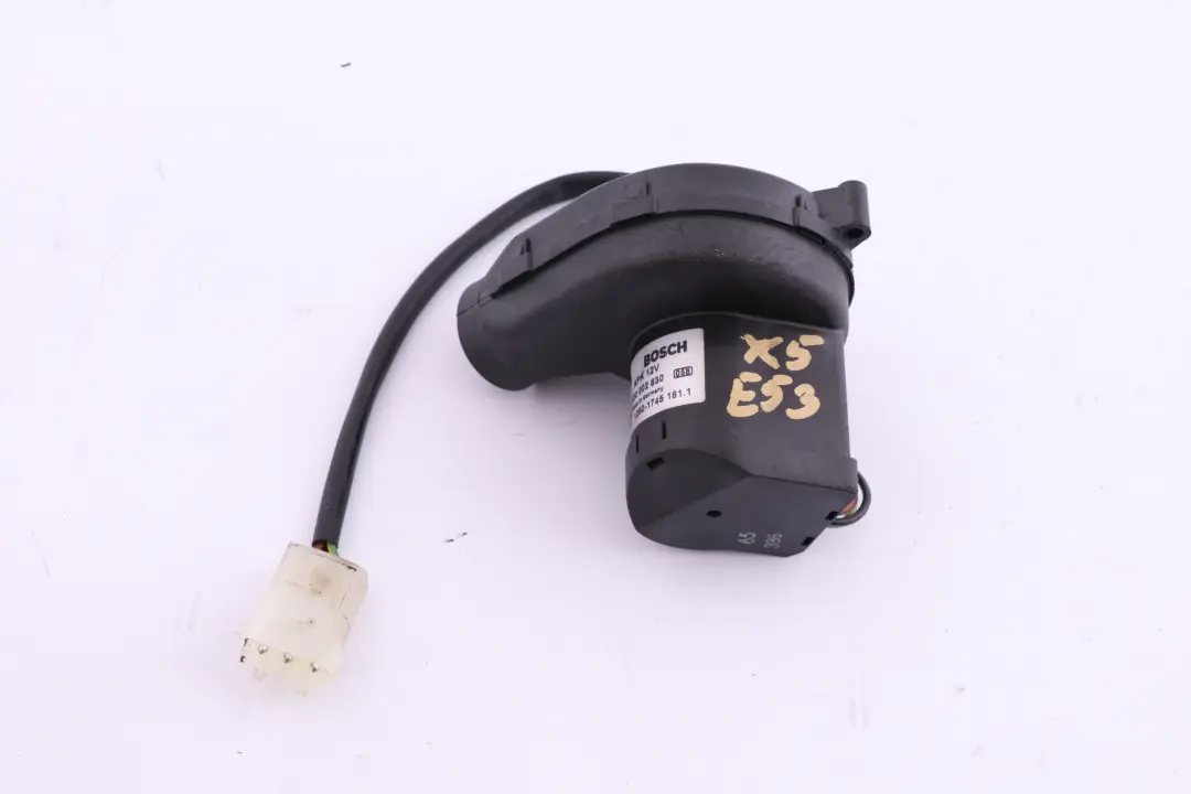 Blower Unit E-box Fan Fusebox Fuse Cooling to BMW 5 7 X5 Series E38 E39 E53 with Part number 1745181 BMW 5 7 X5 Series E38 E39 E53 Blower Unit E-box Fan Fusebox Fuse Cooling - SKU rhd-1745181 - Part number 1745181