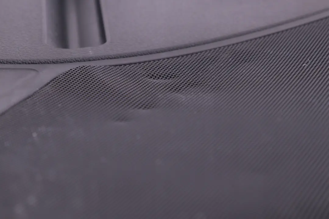 Reihe E89 Cabrio Roadster Seitenverkleidung hinten rechts Black Schwarz für BMW Z4 mit Teilenummer 9121824 BMW Z4 Reihe E89 Cabrio Roadster Seitenverkleidung hinten rechts Black Schwarz - SKU 9121824 - Teilenummer 9121824